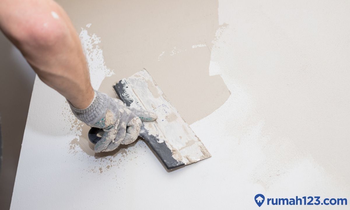 Langkah-Langkah Menggunakan Plamir Tembok (Dempul) Dengan Benar